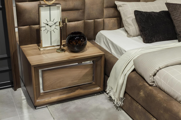 Bruine hotelmeubelen set van 4 stuks