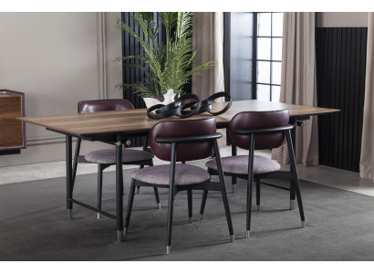 Luxe eettafel, praktische tafel, houten meubels