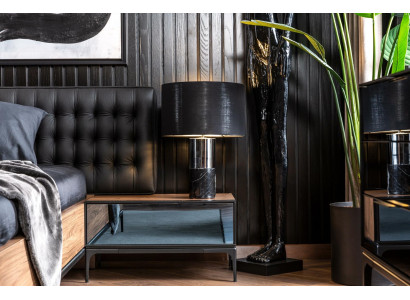 Luxe nachttafel met bruine glazen deuren