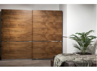 Ideale slaapkamermeubelset, bestaande uit een kast, nachtkastjes en een bed in 4 delen