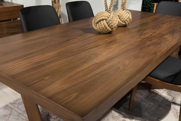 9-delige eetkamer set met tafel, stoelen en meubels