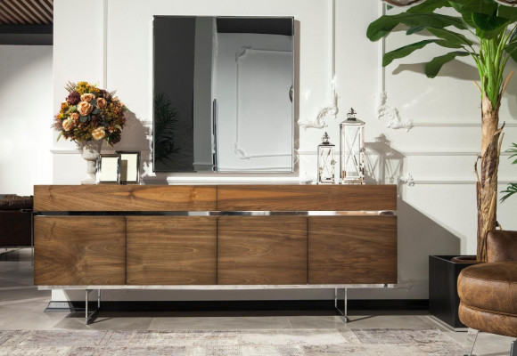 Praktische stalen kast met spiegel voor opslag