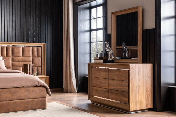 Moderne commode + spiegel met praktische opbergruimte