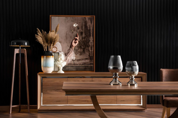 Eetkamermeubelset met tafel en stoelen