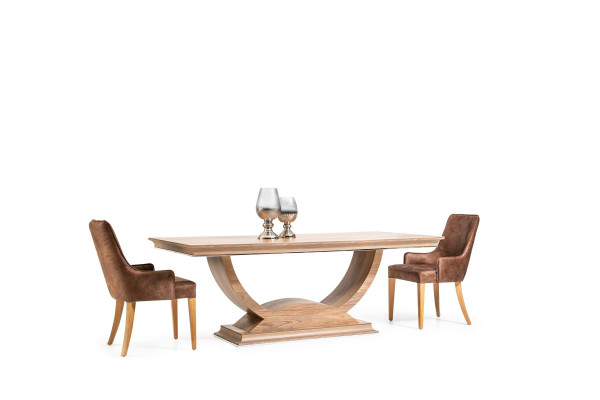 Elegante eettafel met poten