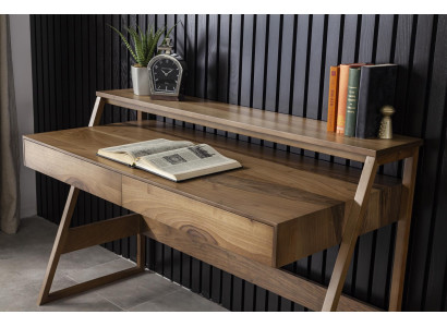 Luxe console tafel met comfortabele opbergruimte