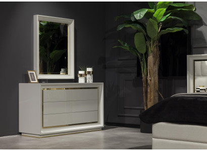 Moderne witte commode met spiegel en opberglade