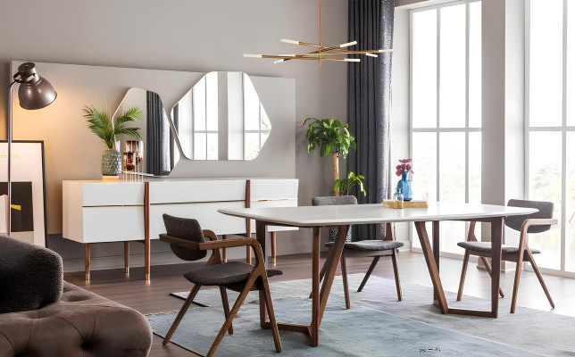 Witte houten eettafelset, tafel, stoelen, nachtkastje 9 stuks.