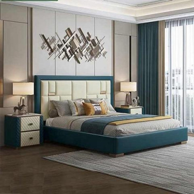 Luxe blauwe bed met moderne gestoffeerde hoofdeinde en felle kleuren