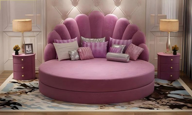 Elegante witte ronde bed met paarse fluwelen bekleding voor moderne slaapkamer