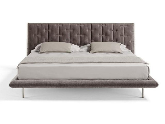 Moderne grijze gestoffeerde bed