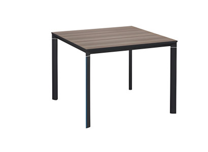 Moderne zwarte vierkante tafel