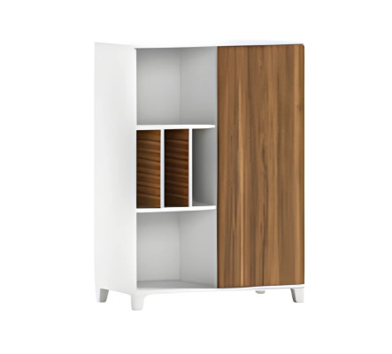 Moderne witte houten kast met open planken en elegante deuren