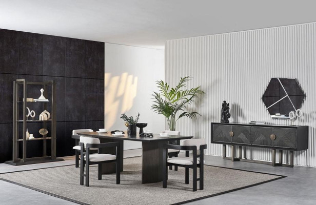 Elegante houten eettafel met 4 stoelen en console