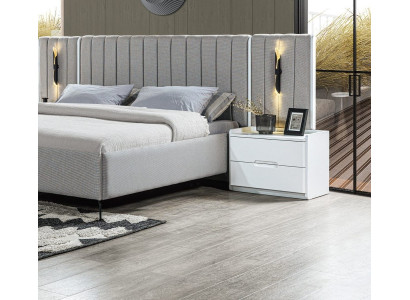 Moderne witte nachttafel