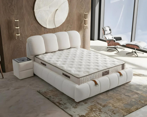 Elegante witte bed met moderne matras