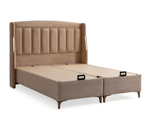 Elegante houten bed met stoffen en houten matras