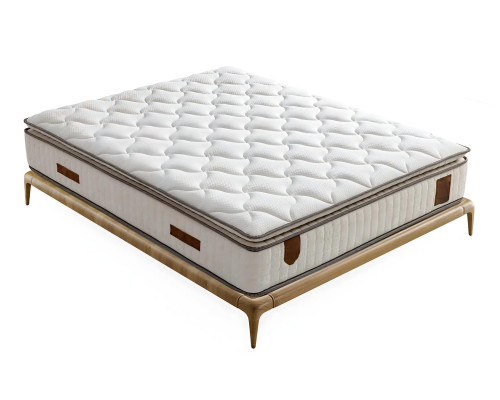 Elegante bed met kussen in lichtgrijs stof en hout