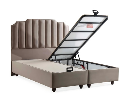 Elegante bed met moderne stoffen matras