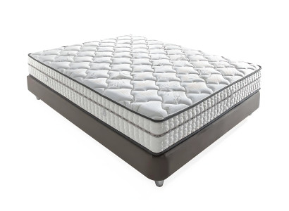 Elegante grijze bed met matras in moderne stijl
