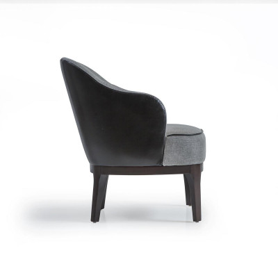 Woonkamer meubels fauteuil grijs inrichting luxe gestoffeerde meubels nieuw zitje