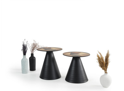 Designer set met 2 salontafels in eigentijdse stijl voor de woonkamer.