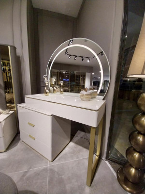 Ontwerp kaptafel met spiegel Luxe slaapkamermeubels 2-delig Nieuw