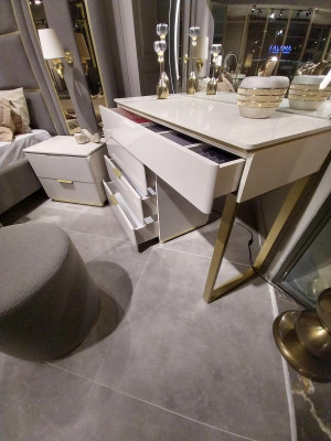 Ontwerp kaptafel met spiegel Luxe slaapkamermeubels 2-delig Nieuw