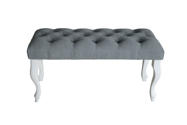 Chesterfield zitkussen bank zitbank stof houten stijl voetenbankje
