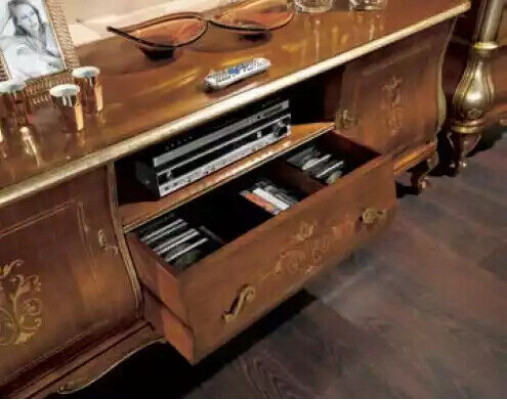 Klassieke woonkamerwand RTV 2x vitrines massief houten meubels TV-rek nieuw