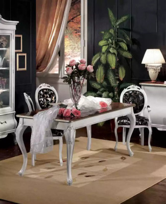 Klassieke eetkamermeubels Eettafel 4x stoelen Dressoir Vitrine Luxe