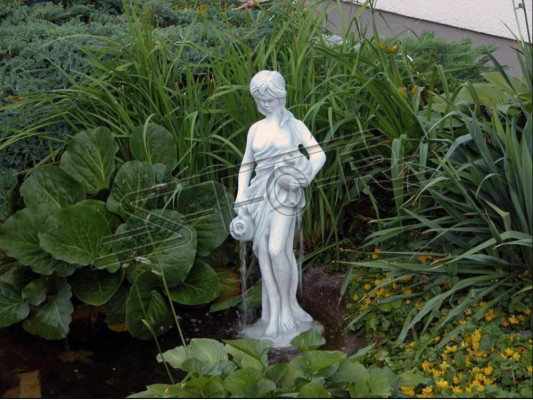 Tuinbeeld "Vrouw Fontaine" 78cm Beeld van een persoon in beton