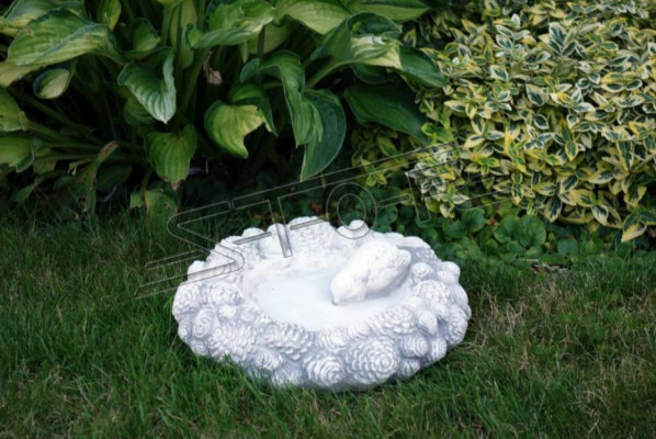 Vogel drinkplaats sculptuur ontwerp decor figuur standbeeld tuinguren standbeelden