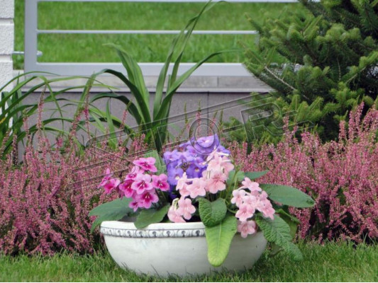 Bloemenmand Bloemen figuren Vaas Vaas Tuin Terras Decoratie Standbeeld