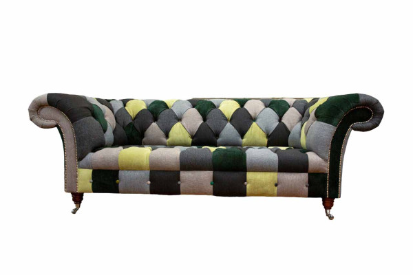 Prachtige stijlvolle 3-zits Chesterfield bank voor de woonkamer.