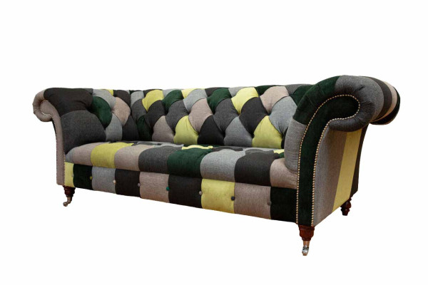 Prachtige stijlvolle 3-zits Chesterfield bank voor de woonkamer.