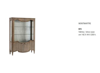 Italiaans meubilair vitrinekasten glazen kasten glazen vitrine barok meubels