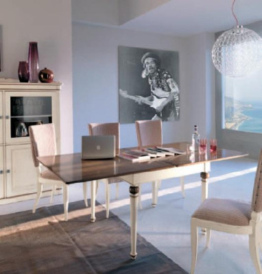 Eetkamer meubelen Massief houten vitrinekast Eiken dressoir Vitrine massief