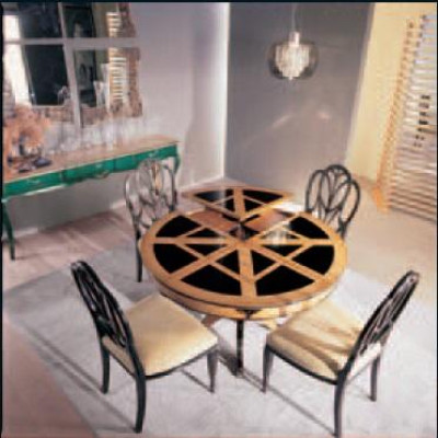 Meubel eettafel in antieke stijl Italiaanse eettafels Houten tafels Ronde tafels