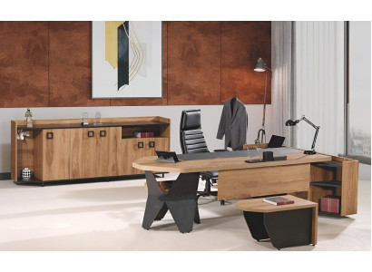 Set van 4 donkerbruine houten meubels voor kantoor: bureau, bureautafel en groot dressoir.