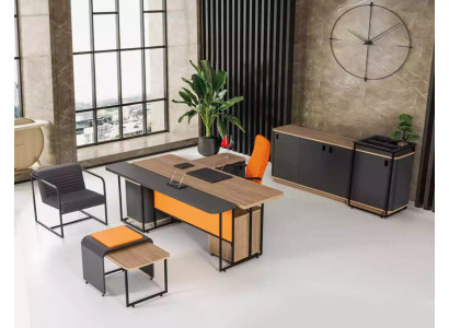 Werkkamer bureau kantoorinrichting kantoorkast luxe salontafel