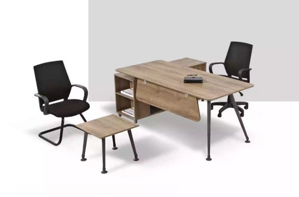Compleet kantoorset kantoorinrichting bureaus salontafel design