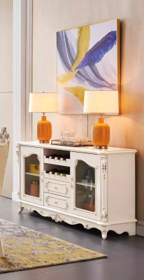 Eetkamerset meubels voor uw interieur, parelwitte klassieke meubels van 8 stuks.