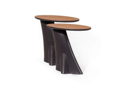 2x Bijzettafels met houten blad in zwart kleur Moderne woonkamer