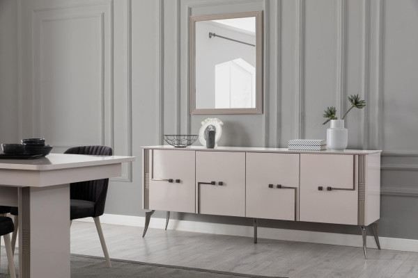 Oudwitte eetkamerset Grote eettafel 4x textiel stoelen dressoir