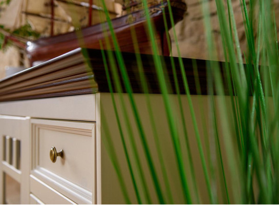 Kommode Hoge Kast Zijlaagbord Kommoden Ontwerp Edel Luxe Kasten Hout Nieuw