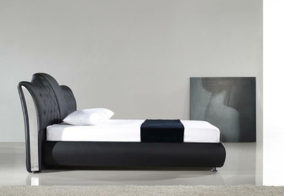 Chesterfield bed Design Klassieke bedden Dubbel lederen gestoffeerde slaapkamer.