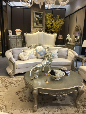 Ronde bank hout gesneden vierzits bank lederen Chesterfield woonkamer