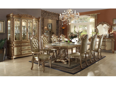 Royale Chesterfield eetkamerset, Verfijnde eettafel met Chesterfield x8 stoelen.