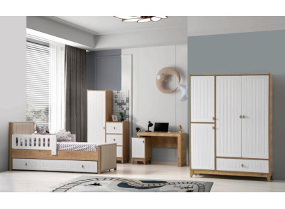 Volledige kinderkamerset Bed 2x Kledingkast tafel Helder 4-delig Nieuw.